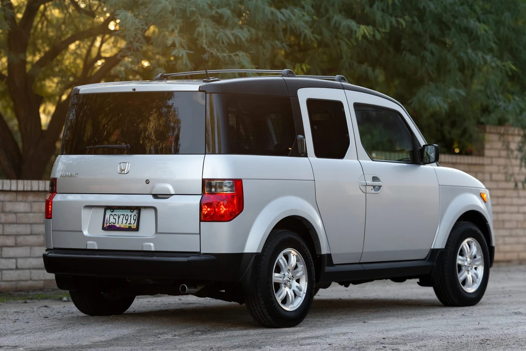 2008 Honda Element - Image 11 of 31