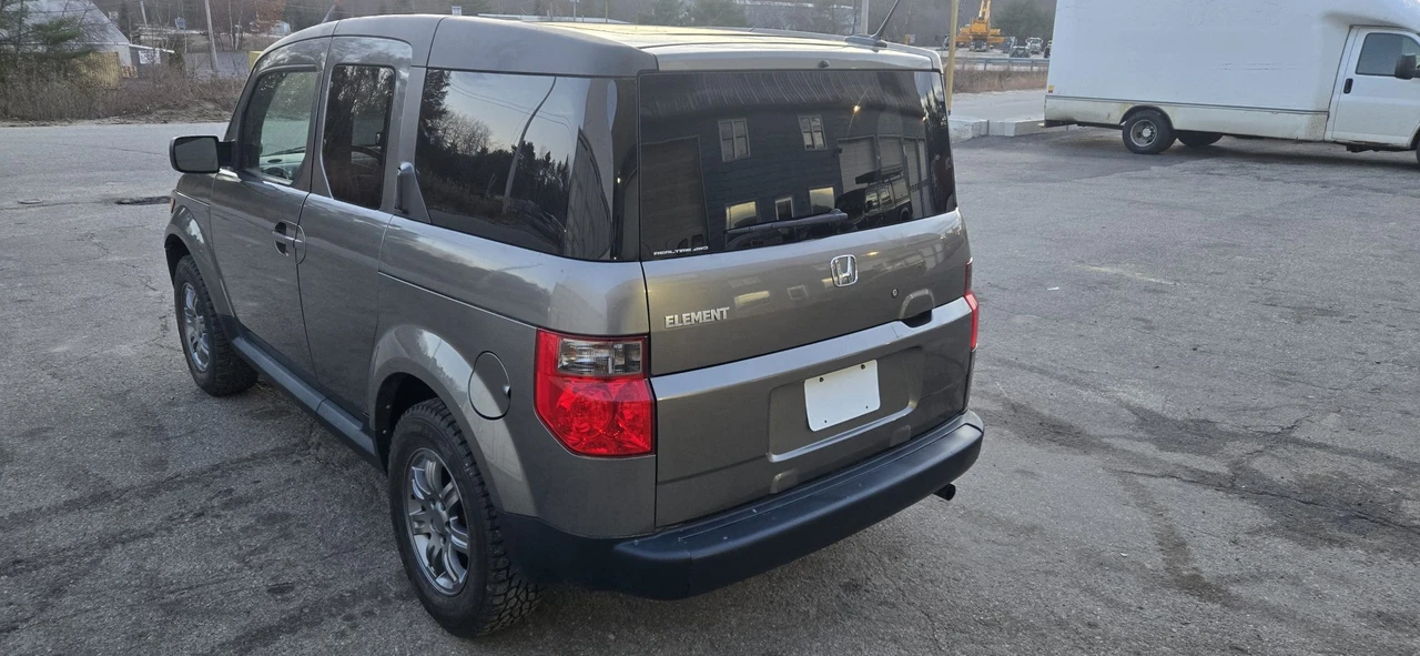 2008 Honda Element - Image 8 of 31