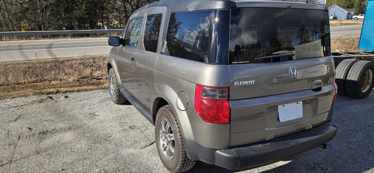 2008 Honda Element - Image 9 of 31