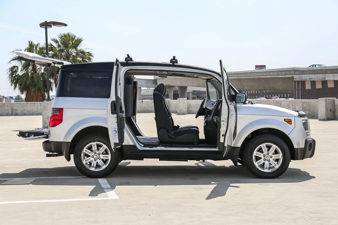 2008 Honda Element - Image 28 of 31