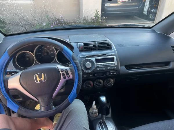 2008 Honda Fit - Image 10 of 18