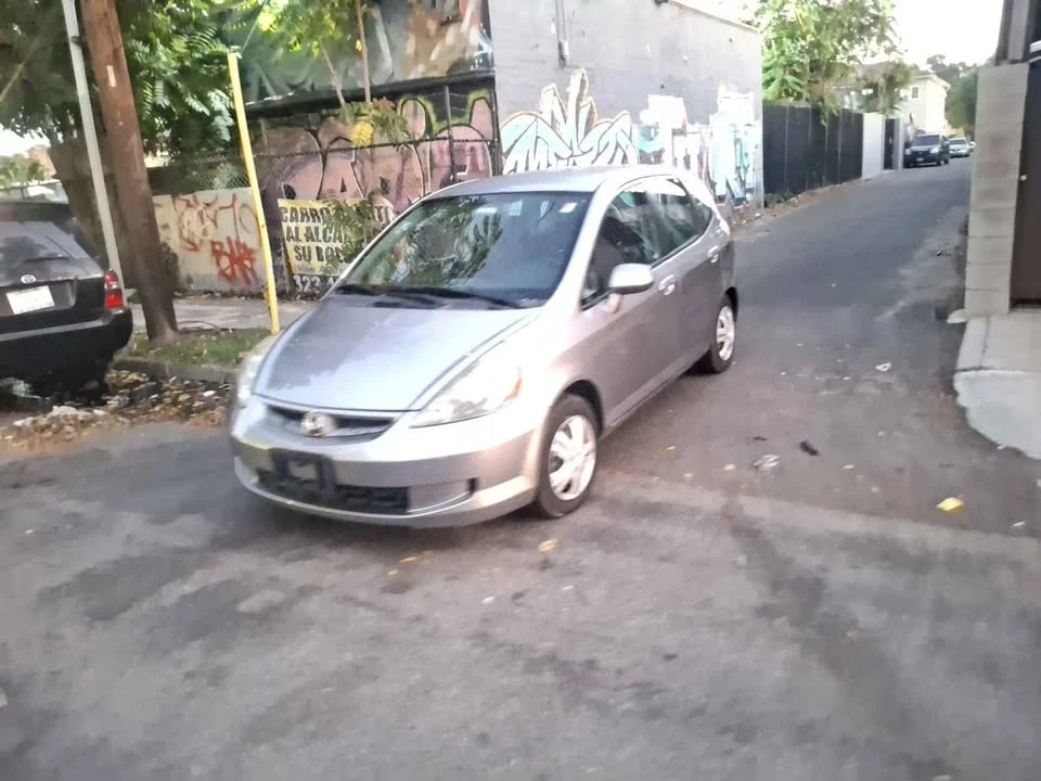 2008 Honda Fit - Image 3 of 10