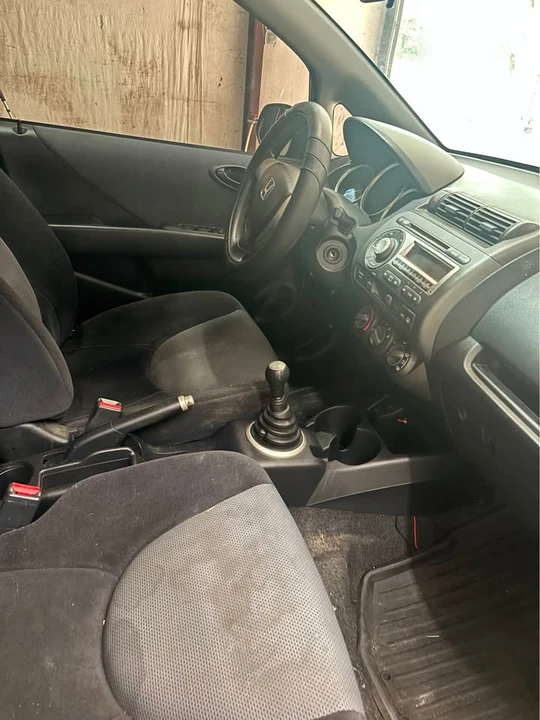 2008 Honda Fit - Image 7 of 9