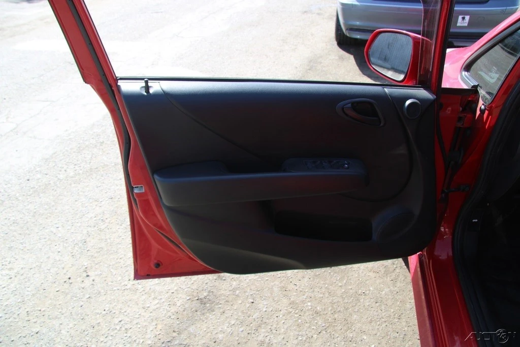 2008 Honda Fit - Image 14 of 21