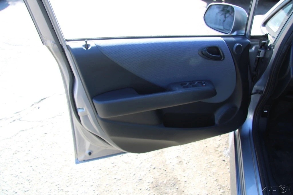 2008 Honda Fit - Image 12 of 21