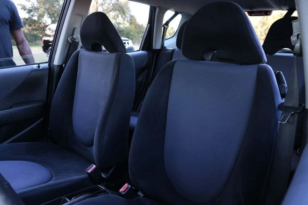 2008 Honda Fit - Image 6 of 12