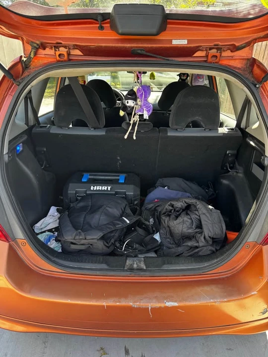 2008 Honda Fit - Image 6 of 17