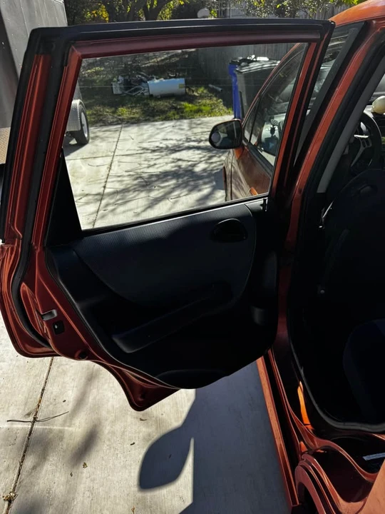 2008 Honda Fit - Image 16 of 17
