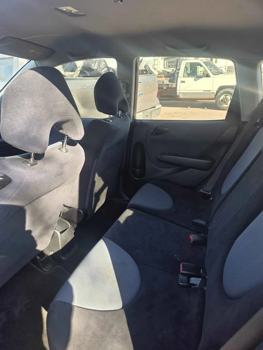 2008 Honda Fit - Image 9 of 16