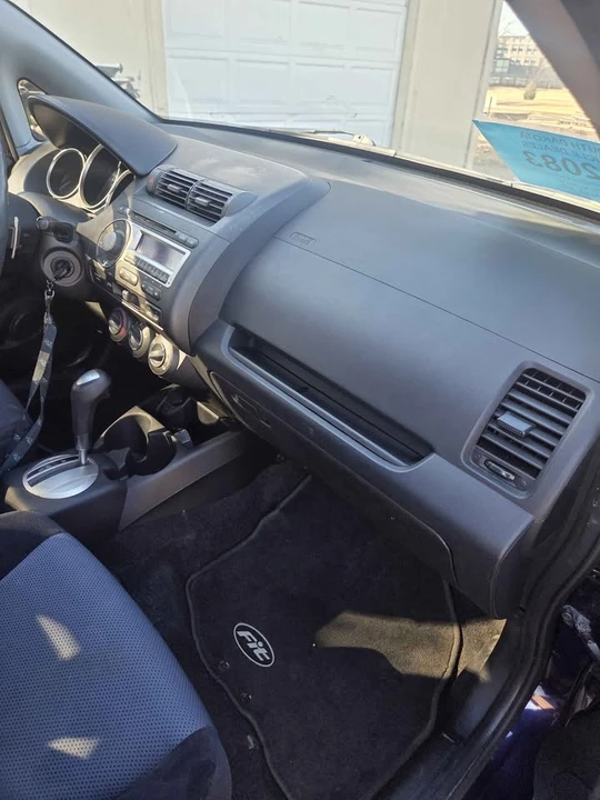 2008 Honda Fit - Image 12 of 16