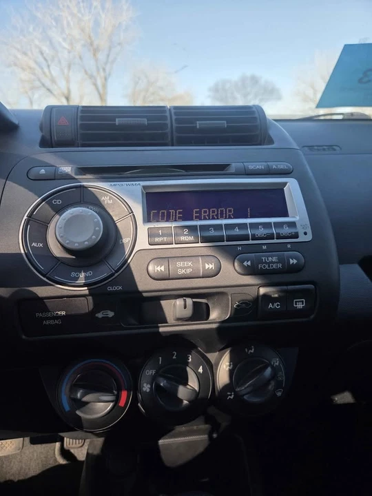 2008 Honda Fit - Image 15 of 16