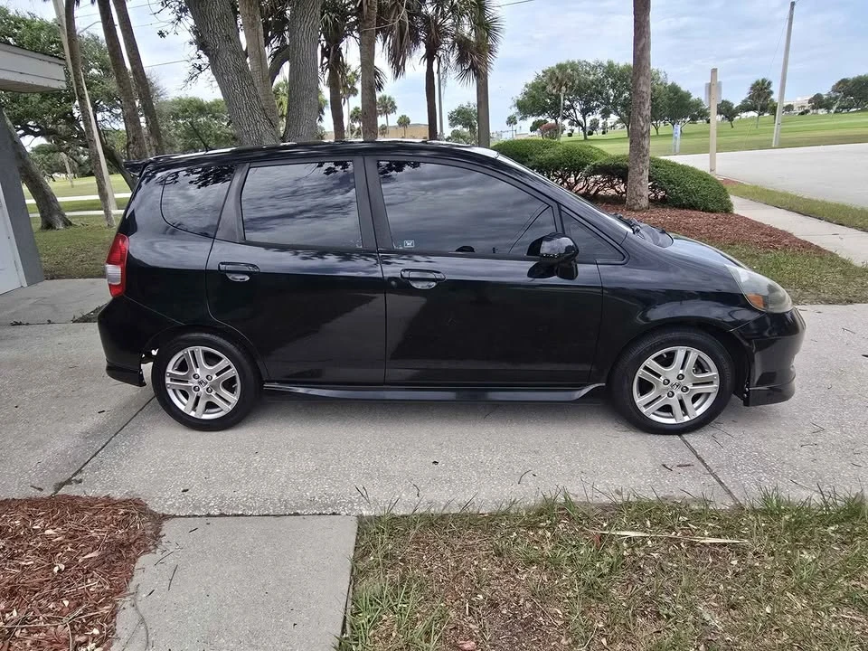 2008 Honda Fit - Image 4 of 13