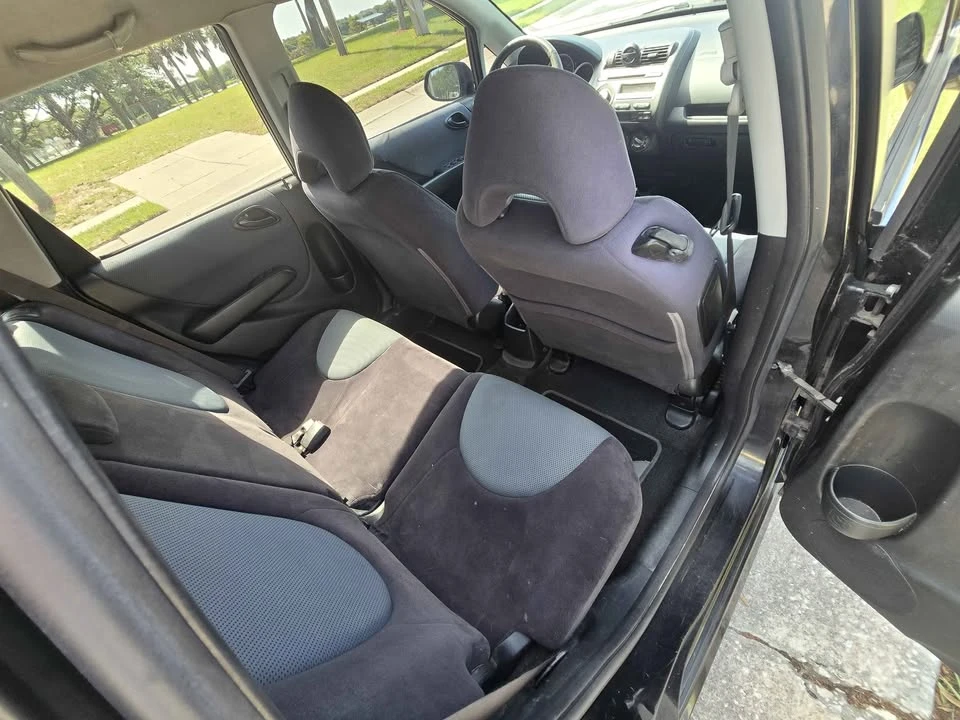 2008 Honda Fit - Image 10 of 13