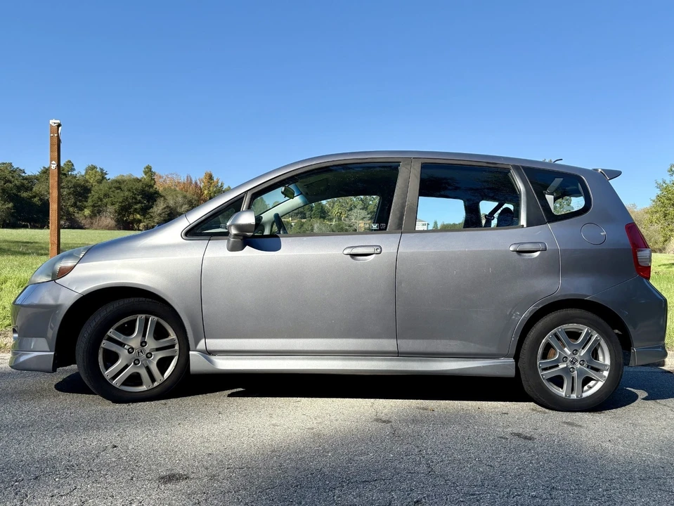 2008 Honda Fit - Image 2 of 18