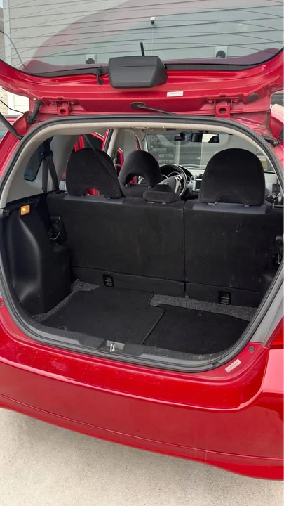 2008 Honda Fit - Image 7 of 8