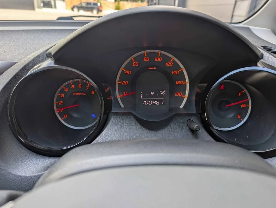 2008 Honda Fit - Image 6 of 8