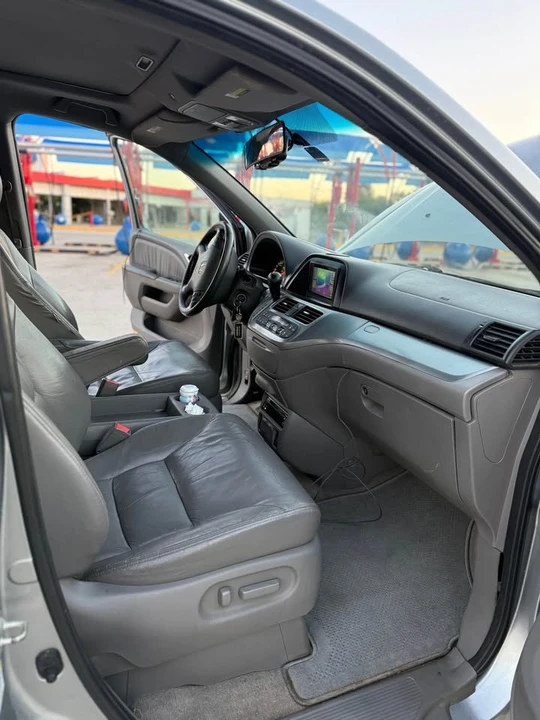 2008 Honda Odyssey - Image 10 of 12