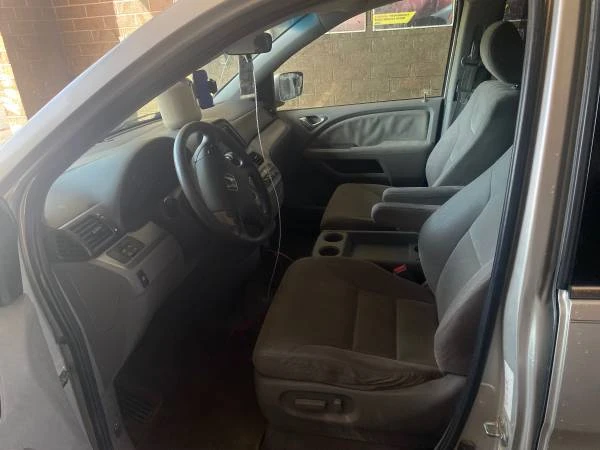 2008 Honda Odyssey - Image 9 of 13