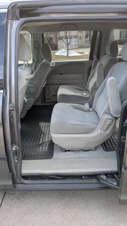 2008 Honda Odyssey - Image 6 of 13