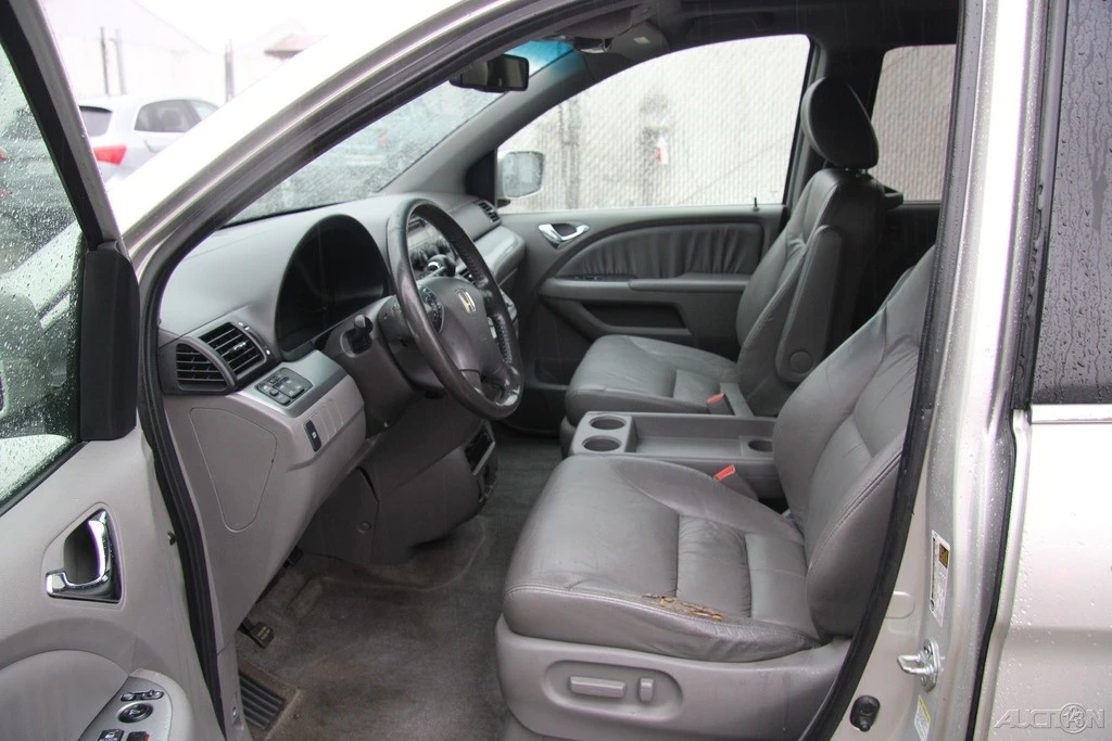 2008 Honda Odyssey - Image 12 of 21