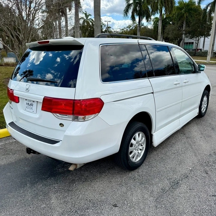 2008 Honda Odyssey - Image 11 of 21