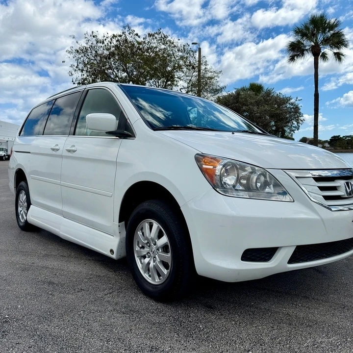 2008 Honda Odyssey - Image 9 of 21