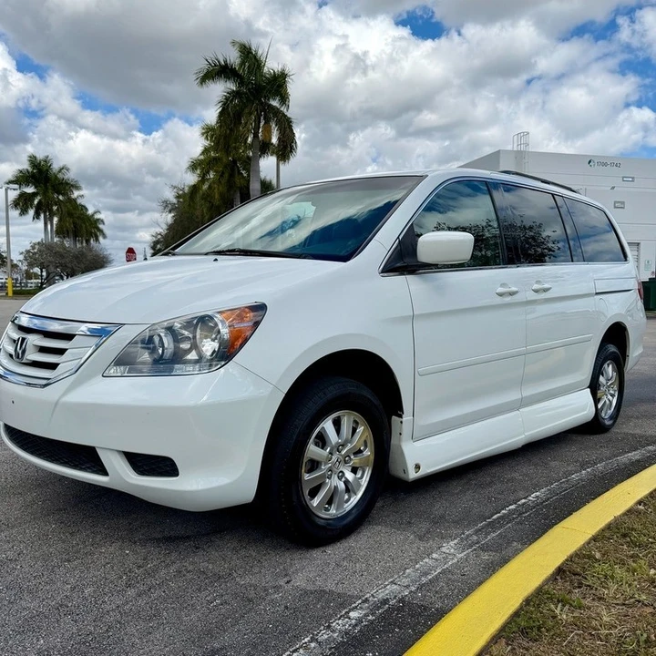 2008 Honda Odyssey - Image 19 of 21