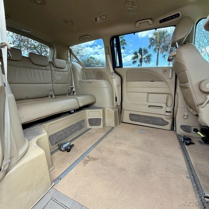 2008 Honda Odyssey - Image 6 of 21