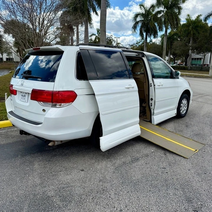 2008 Honda Odyssey - Image 3 of 21