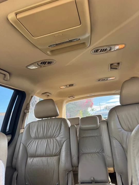 2008 Honda Odyssey - Image 6 of 10