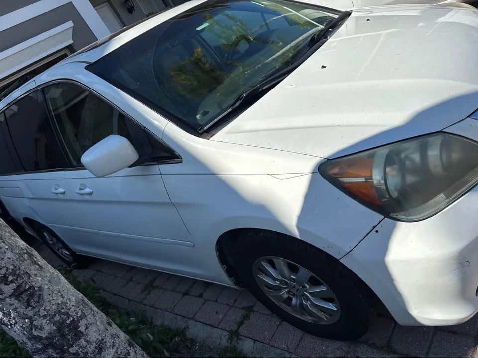 2008 Honda Odyssey - Image 2 of 5