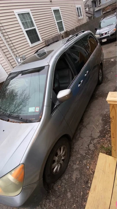 2008 Honda Odyssey - Image 2 of 12
