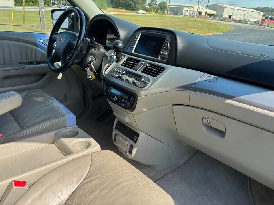 2008 Honda Odyssey - Image 16 of 18