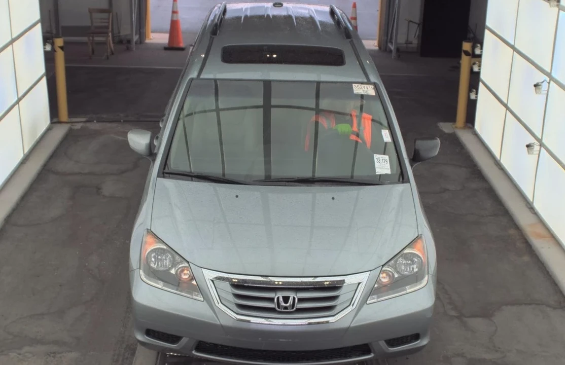 2008 Honda Odyssey - Image 2 of 11