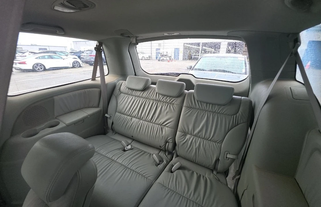 2008 Honda Odyssey - Image 10 of 11