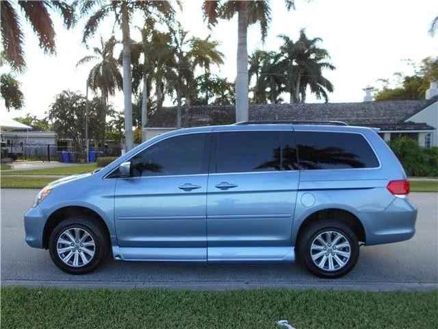 2008 Honda Odyssey - Image 10 of 12