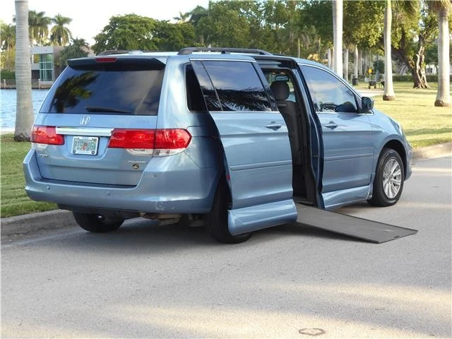 2008 Honda Odyssey - Image 3 of 12