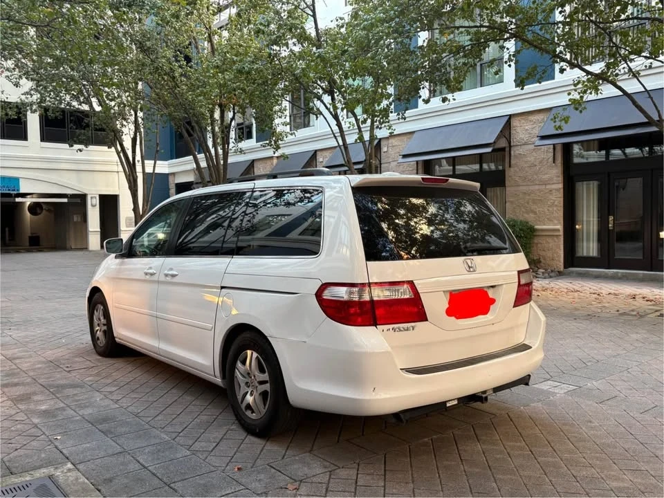 2008 Honda Odyssey - Image 5 of 11