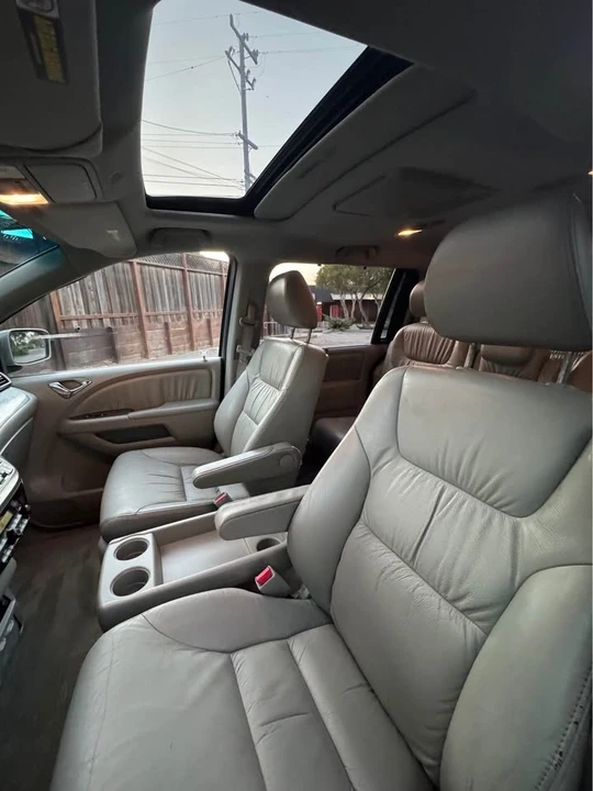 2008 Honda Odyssey - Image 6 of 13
