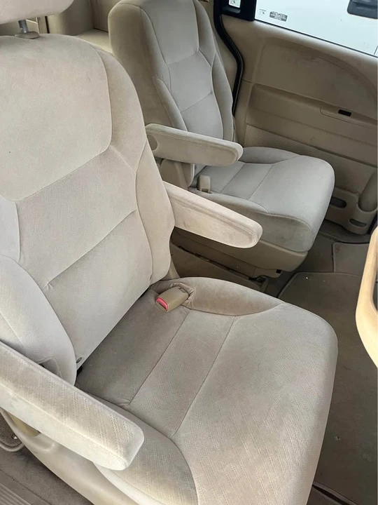 2008 Honda Odyssey - Image 2 of 9
