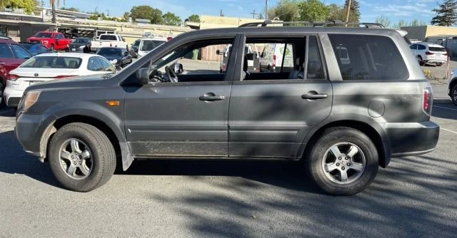 2008 Honda Pilot 1st Gen - Image 2 of 6