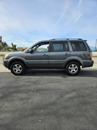 2008 Honda Pilot 1st Gen - Image 2 of 12