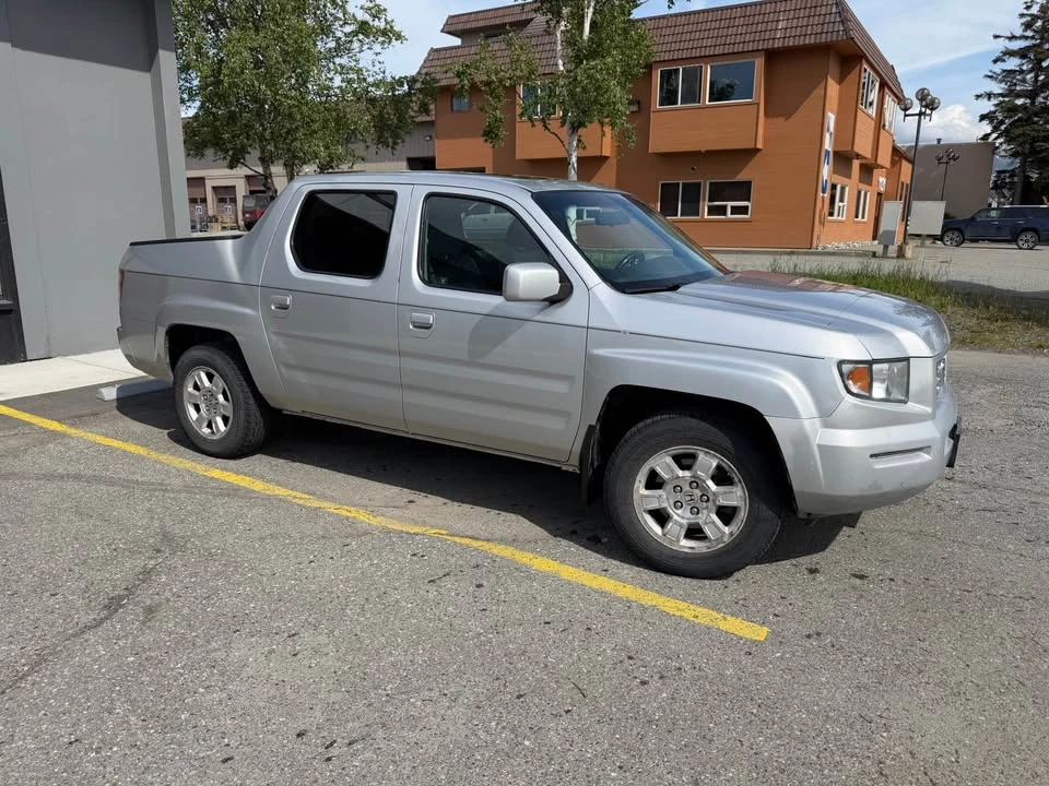 2008 Honda Ridgeline 1st Gen - Image 3 of 10