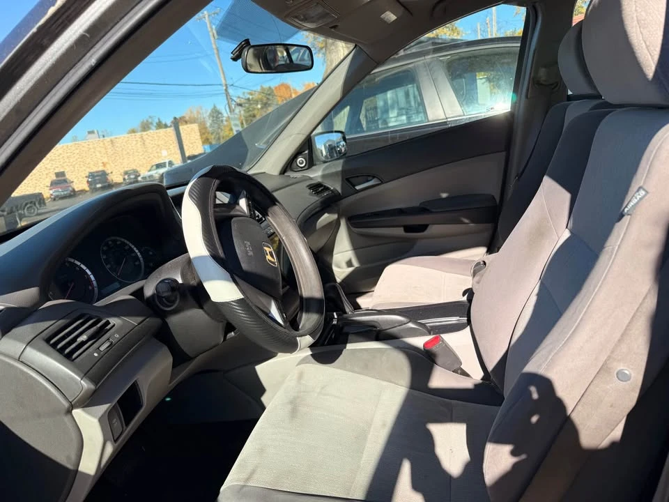 2008 Honda Accord 8th Gen - Image 3 of 9