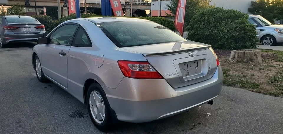 2008 Honda Civic 8th Gen - Image 3 of 8