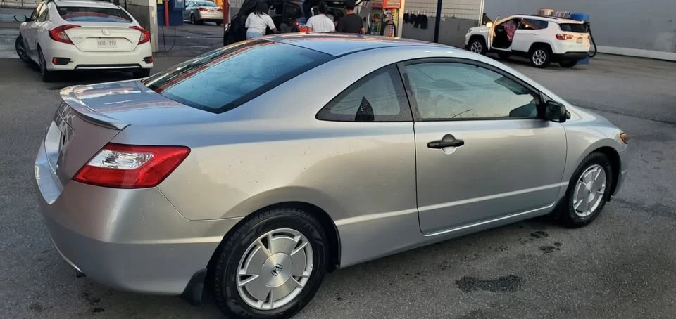 2008 Honda Civic 8th Gen - Image 4 of 8
