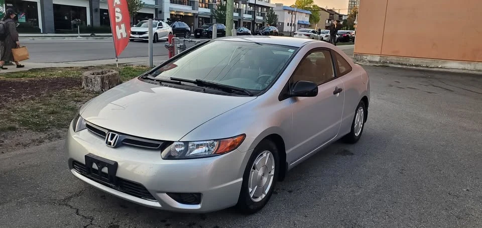 2008 Honda Civic 8th Gen - Image 2 of 8