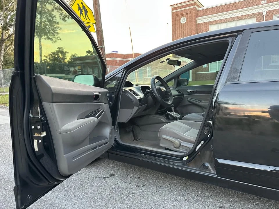 2008 Honda Civic 8th Gen - Image 3 of 10