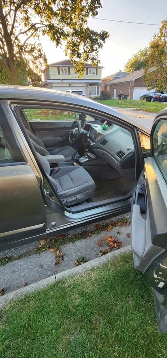 2008 Honda Civic 8th Gen - Image 8 of 9