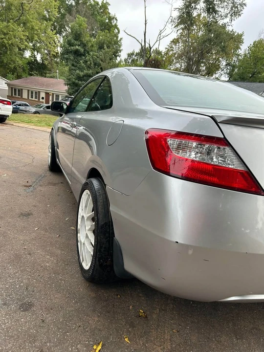 2008 Honda Civic 8th Gen - Image 4 of 8